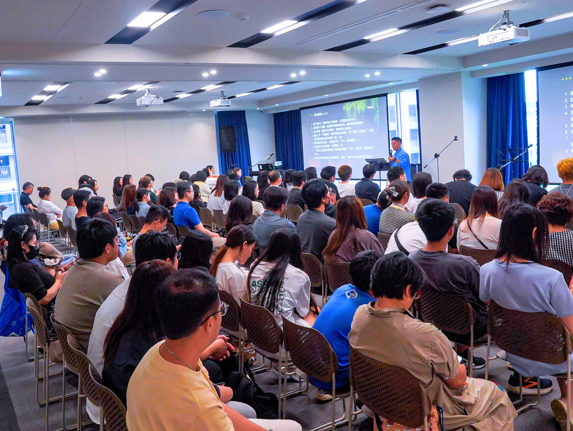 躍進教會100人共同禮拜｜桃園高鐵場地租借・拓學院跨界廳